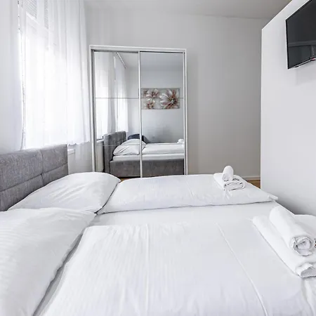 Compact Luxury By Jr Apartament