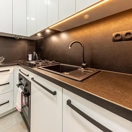 Compact Luxury By Jr *