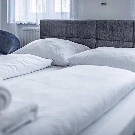 Compact Luxury By Jr *