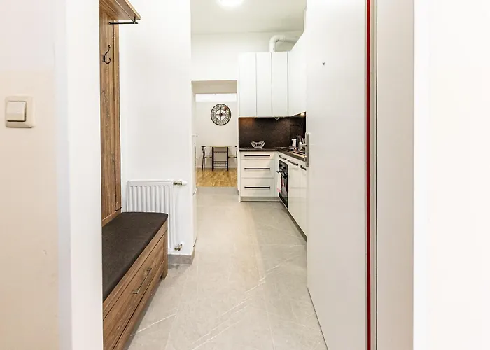 Compact Luxury By Jr Apartman