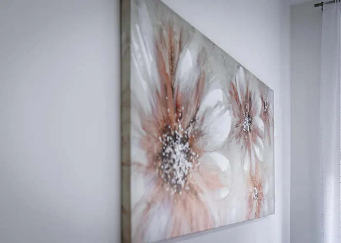 Compact Luxury By Jr Bécs